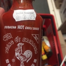Sriracha hot chilli sauce 266ml