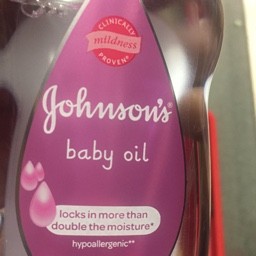 Johnsons baby oil 