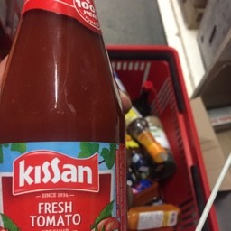 Kissan fresh tomato sauce 500g