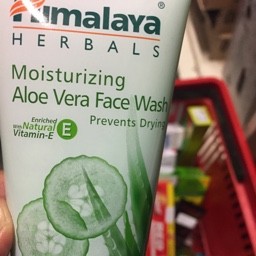 Moisturizing aloe vera face wash 100 ml