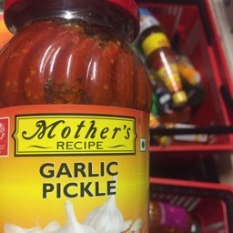 Mother’s garlic pickle 500g